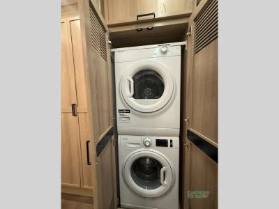 2026 Dynamax Europa S - Photo 38