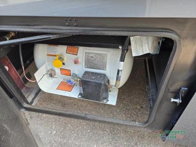 2026 Dynamax Europa S - Photo 23