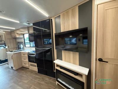 2026 Dynamax Europa S - Photo 33