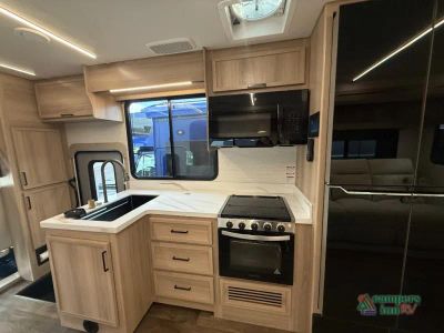 2026 Dynamax Europa S - Photo 34