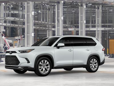 2026 Toyota Grand Highlander Hybrid — side profile view