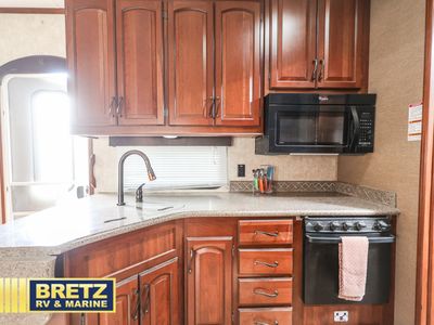 2014 Keystone RV Montana - Photo 12