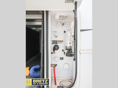 2014 Keystone RV Montana - Photo 9