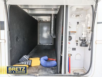 2014 Keystone RV Montana - Photo 8