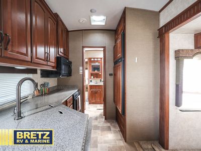 2014 Keystone RV Montana - Photo 11