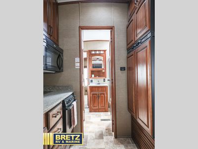 2014 Keystone RV Montana - Photo 14