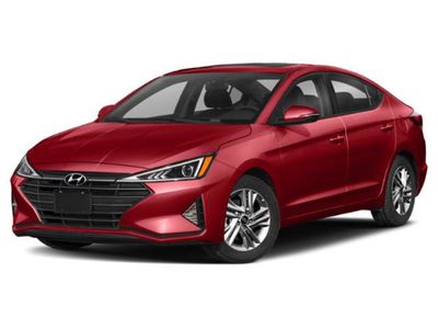 2020 Hyundai Elantra SE in Symphony Silver — front three-quarter view