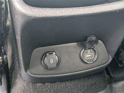 2020 Hyundai Santa Fe - Photo 16