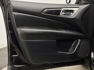 2020 Nissan Pathfinder - Photo 11