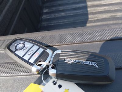 2023 Ford F-150 — photo 15 view