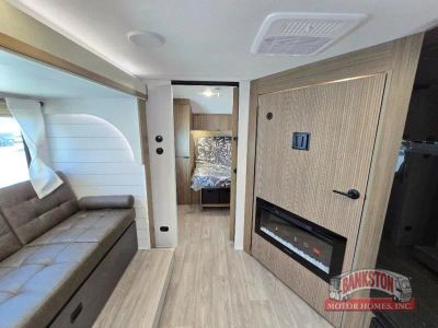 2026 Wildwood X-Lite 25ICE — photo 28 view