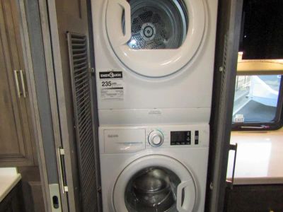 2026 Entegra ACCOLADE XL - Photo 19