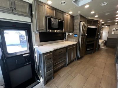2023 Tiffin ALLEGRO - Photo 5