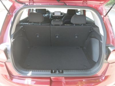 2025 Hyundai Venue - Photo 11