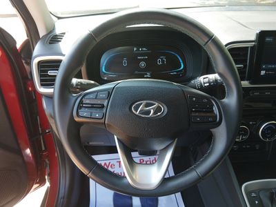 2025 Hyundai Venue - Photo 12