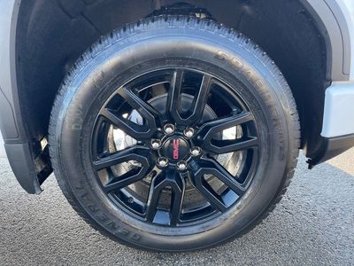 2026 GMC Sierra 1500 — photo 16 view
