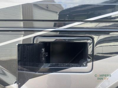 2026 Newmar Supreme Aire — photo 13 view