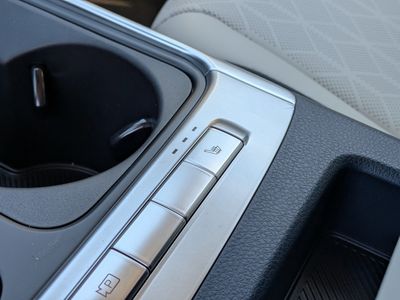 2026 Kia Carnival Hybrid — photo 37 view