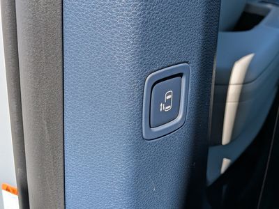2026 Kia Carnival Hybrid — photo 26 view