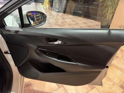 2017 Chevrolet Cruze - Photo 18