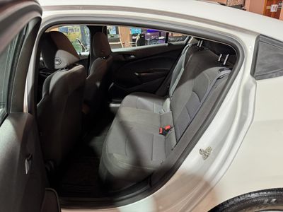 2017 Chevrolet Cruze - Photo 5