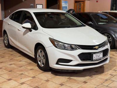 2017 Chevrolet Cruze - Photo 2