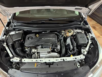 2017 Chevrolet Cruze - Photo 22