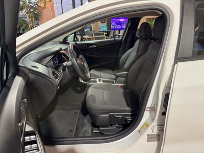 2017 Chevrolet Cruze - Photo 10