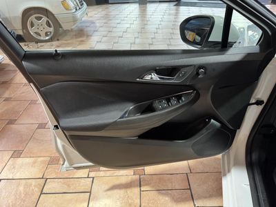 2017 Chevrolet Cruze - Photo 6