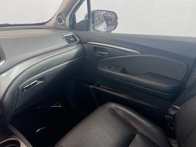 2017 Honda Ridgeline - Photo 17