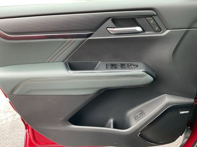 2026 GMC Acadia — photo 20 view