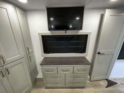 2026 Brinkley Model G - Photo 64