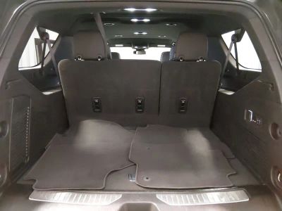 2024 Chevrolet Suburban - Photo 11