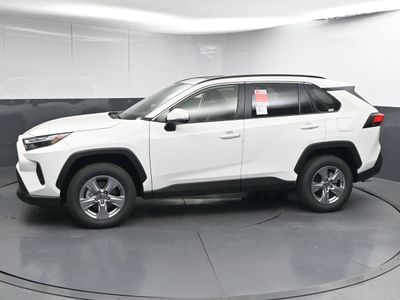 2025 Toyota RAV4 XLE SUV — photo 8 view