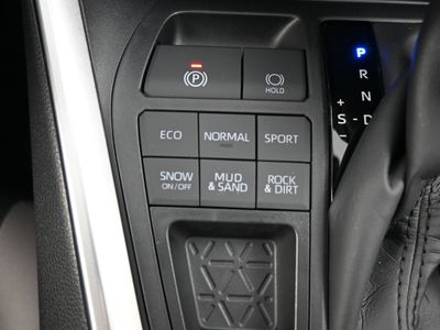 2025 Toyota RAV4 XLE SUV — photo 11 view
