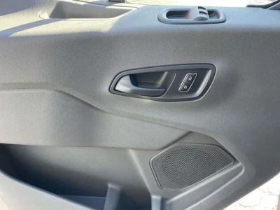 2026 Ford Transit-250 - Photo 19