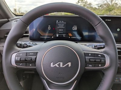 2026 Kia K5 — photo 26 view