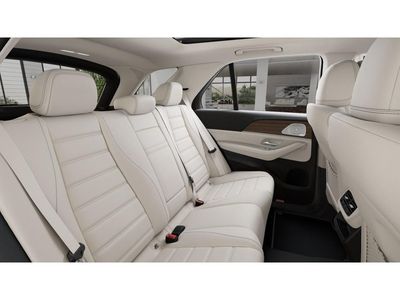 2026 Mercedes-Benz GLE — detail view