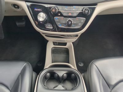 2023 Chrysler Pacifica - Photo 23
