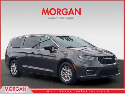 2023 Chrysler Pacifica - Photo 1