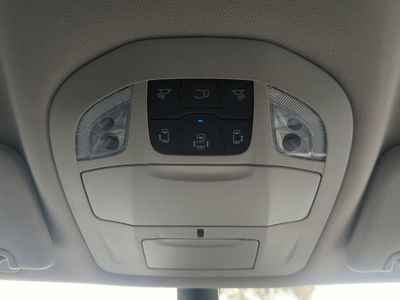 2023 Chrysler Pacifica - Photo 25