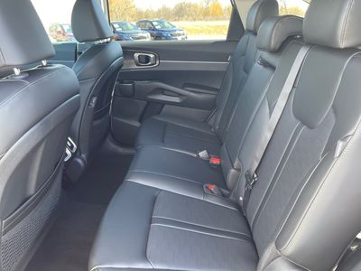 2026 Kia Sorento - Photo 18