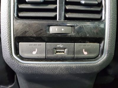 2016 Volkswagen Passat - Photo 13
