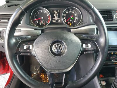 2016 Volkswagen Passat - Photo 23