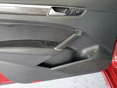 2016 Volkswagen Passat - Photo 15