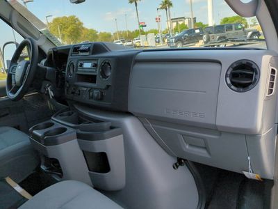 2026 Ford E-350SD - Photo 15