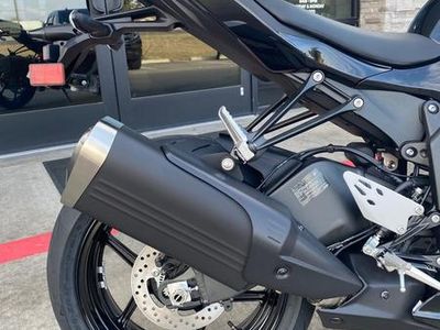 2026 Kawasaki Ninja ZX-6R - Photo 9