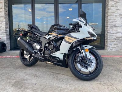 2026 Kawasaki Ninja ZX-6R - Photo 1