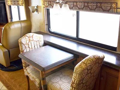 2012 Winnebago 42E — photo 16 view
