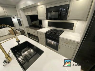 2026 Brinkley Model Z - Photo 7